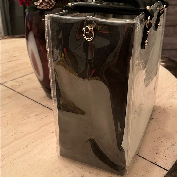 Upcycled Gucci Beauty Shopping Bag - Picture 6 of 10